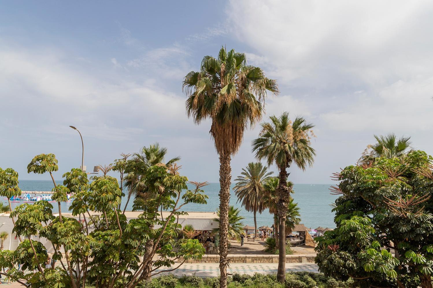 Primera Linea De Playa - Malaga Exterior photo